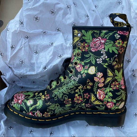 Dr. Martens 1460 Floral Bloom Boot - Picture 5 of 5
